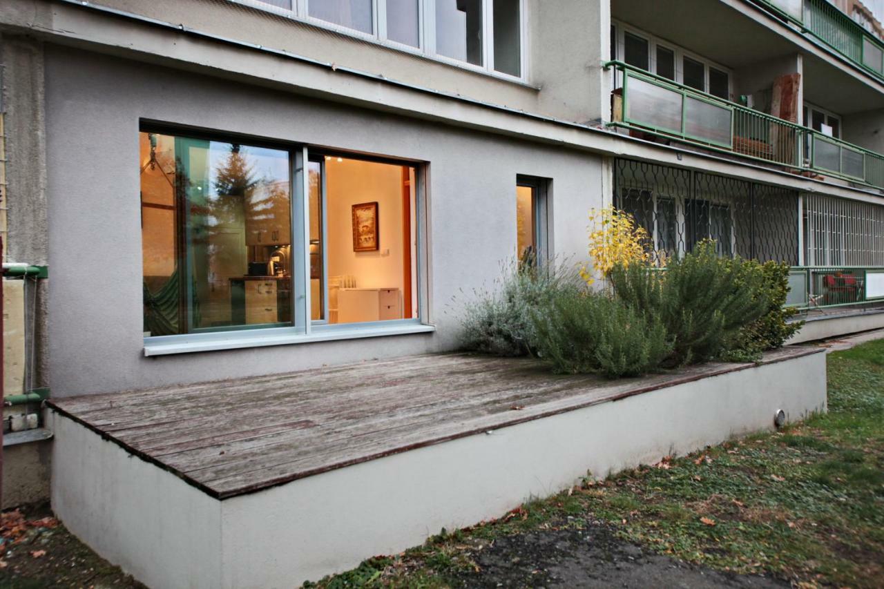 Invalidovna Apartment Prag Eksteriør billede