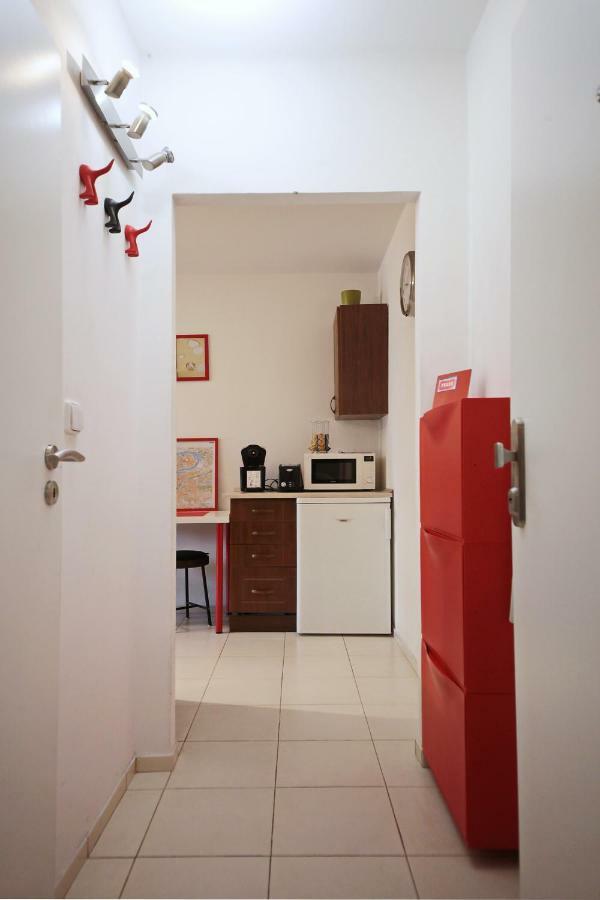 Invalidovna Apartment Prag Eksteriør billede